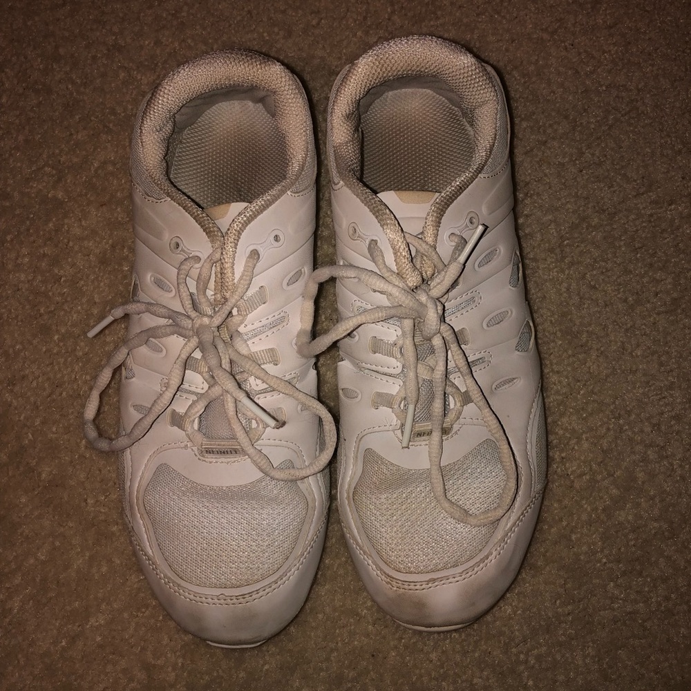 nfinity titan onyx cheer shoes